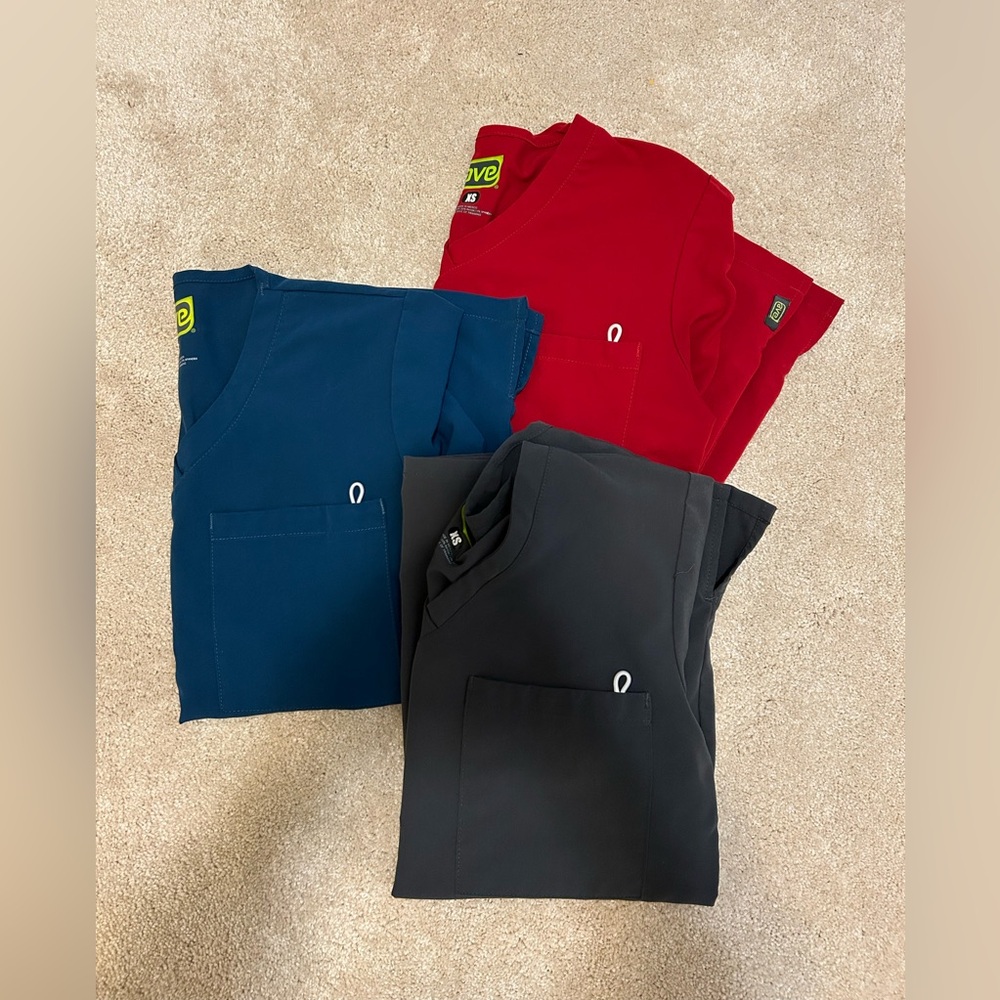 Ave by Medline scrub top bundle Blue, Red Grey Three pockets badge loop Size XS